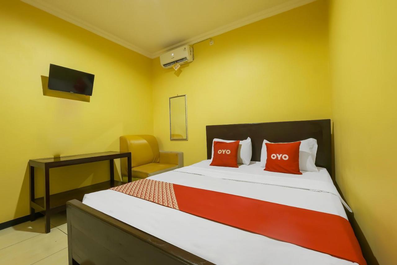 Oyo 92483 Hotel Kirana Salatiga Esterno foto